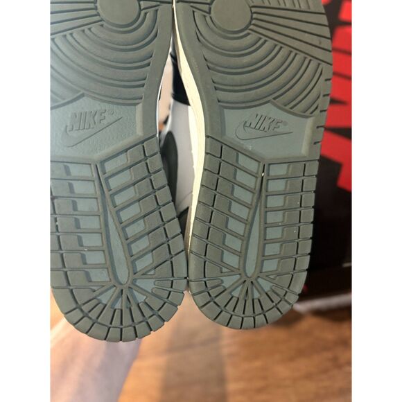 Jordan 1 High Clay Green main image 15